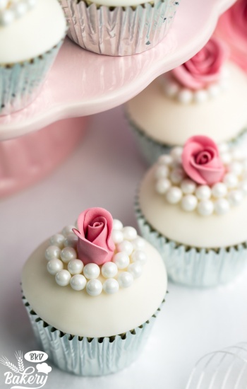 Flower Details Cupcake